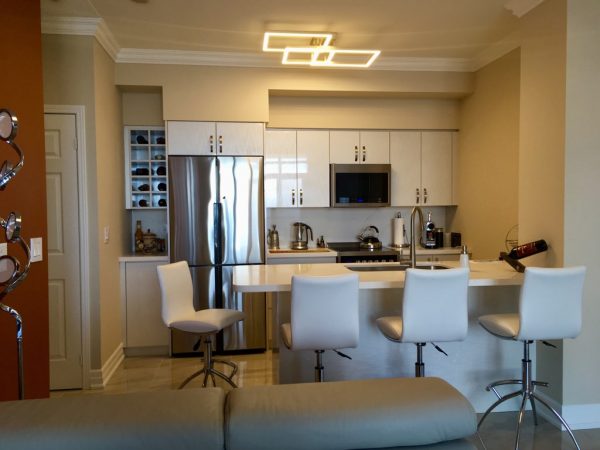 High gloss built-ins Design