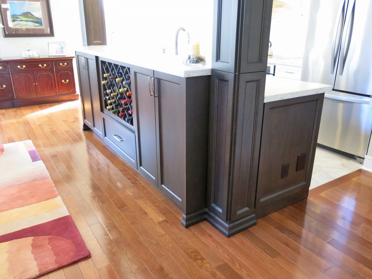 Transitional Kitchen Island - Duo Level Design