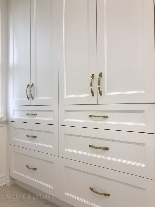 White vanity Markham