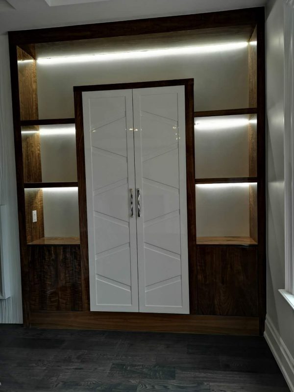 High gloss built-ins Design