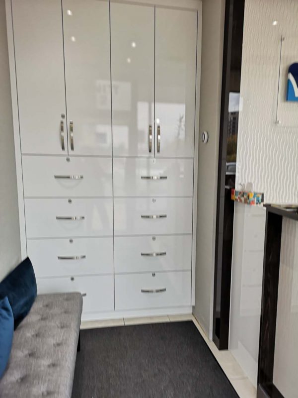 commercial cabinet company