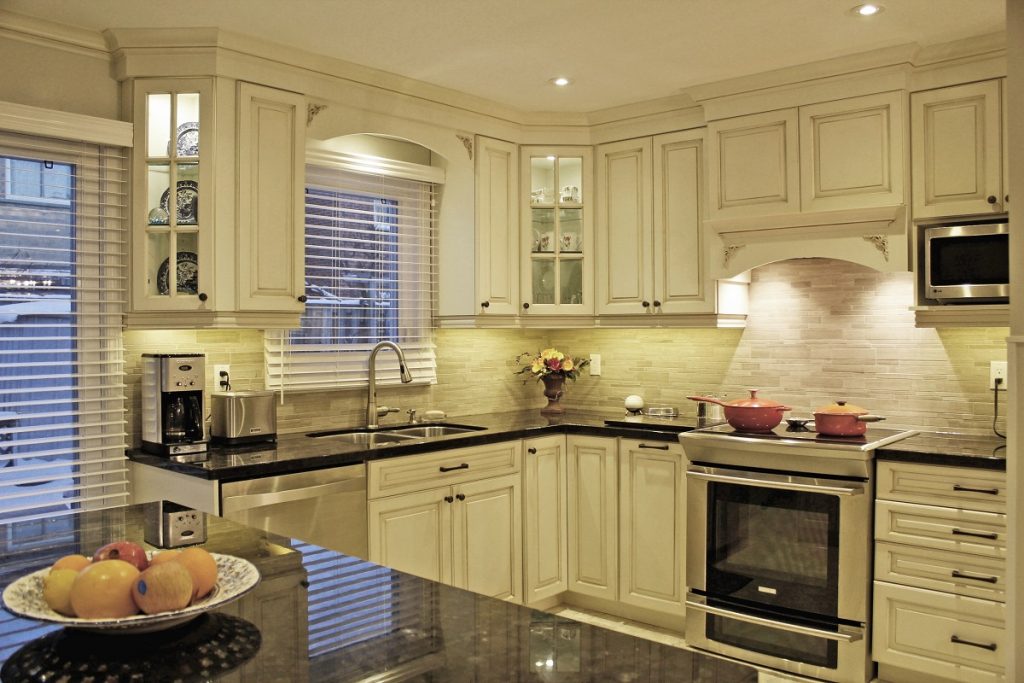 Traditional Style Kitchen With Glazed Doors