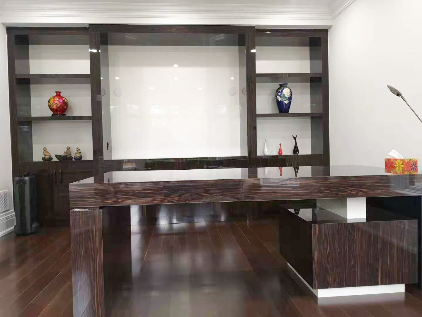 WALL UNITS & OFFICE7
