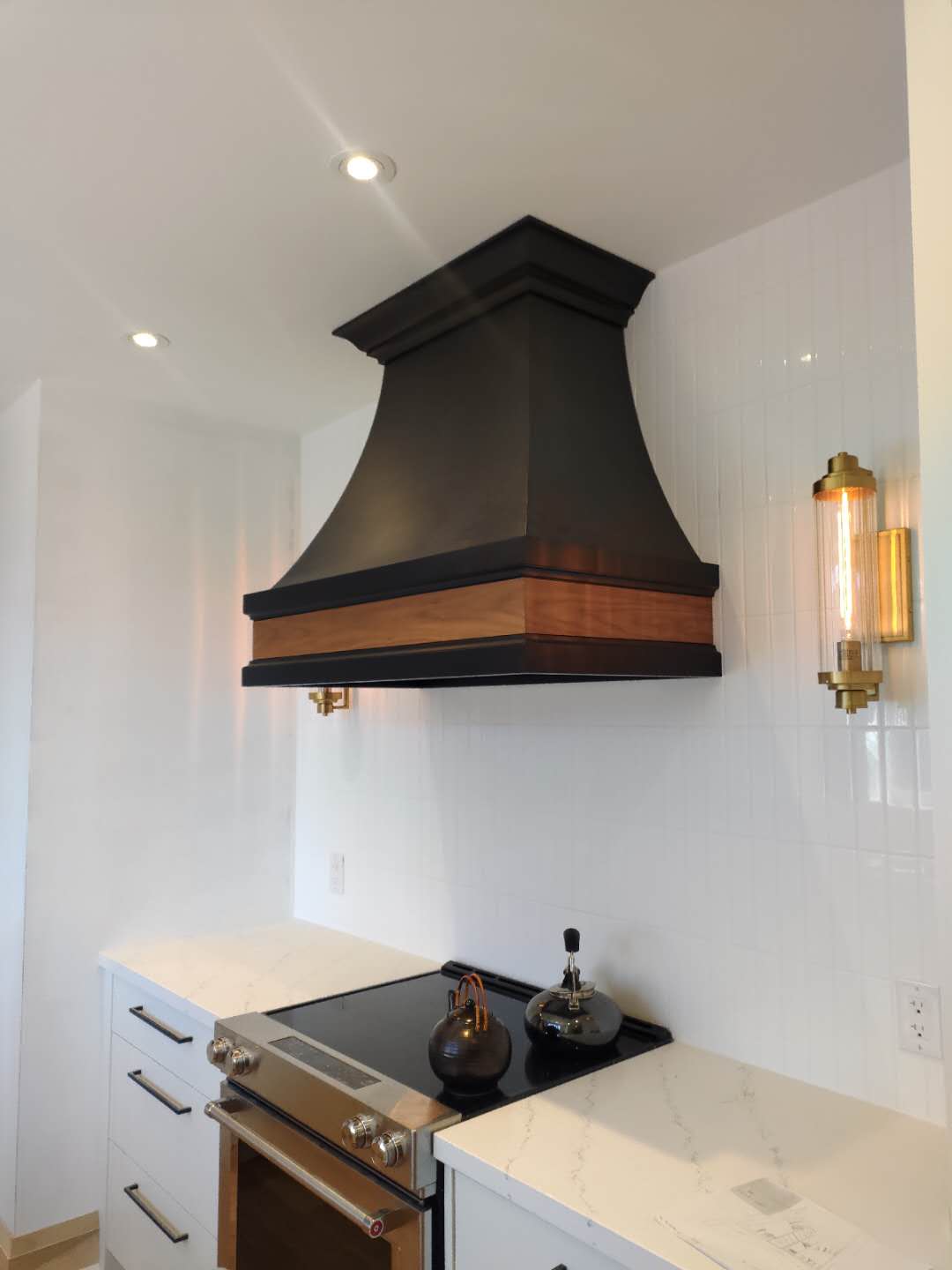 Special Designed Dark wooden kitchen ventilator